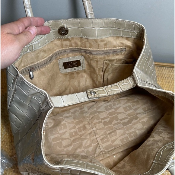 Authentic Furla Italian leather beige croc embossed tote bag as new! - Picture 6 of 9